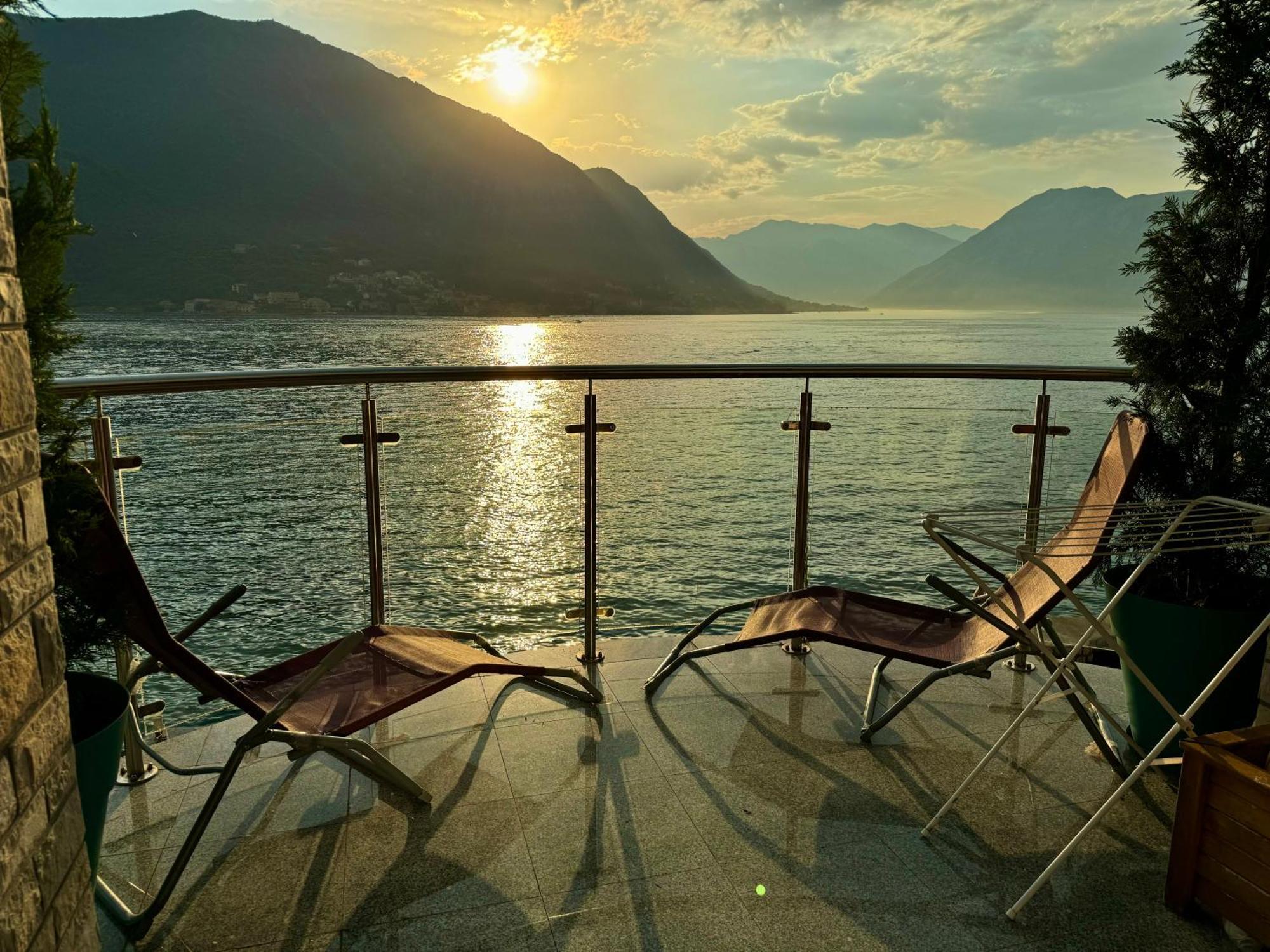 Aparthotel Maxim Kotor Dış mekan fotoğraf